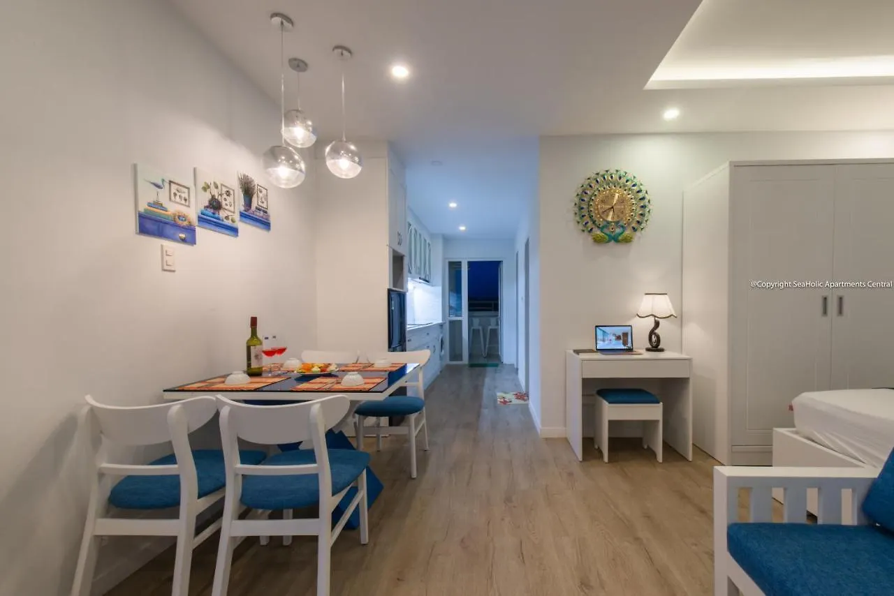 Seaholic Apartment Central Nha Trang